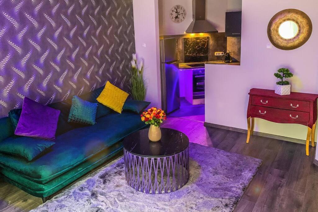 H & A Suite Gozsdu - The 1001 Nights Suite بودابست المظهر الخارجي الصورة